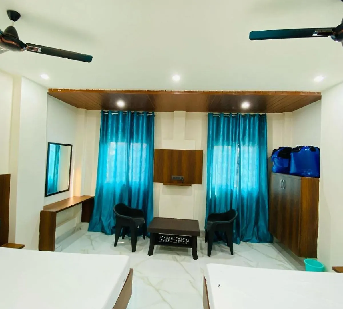 Gyanav Hotel And Restaurant Udaipur