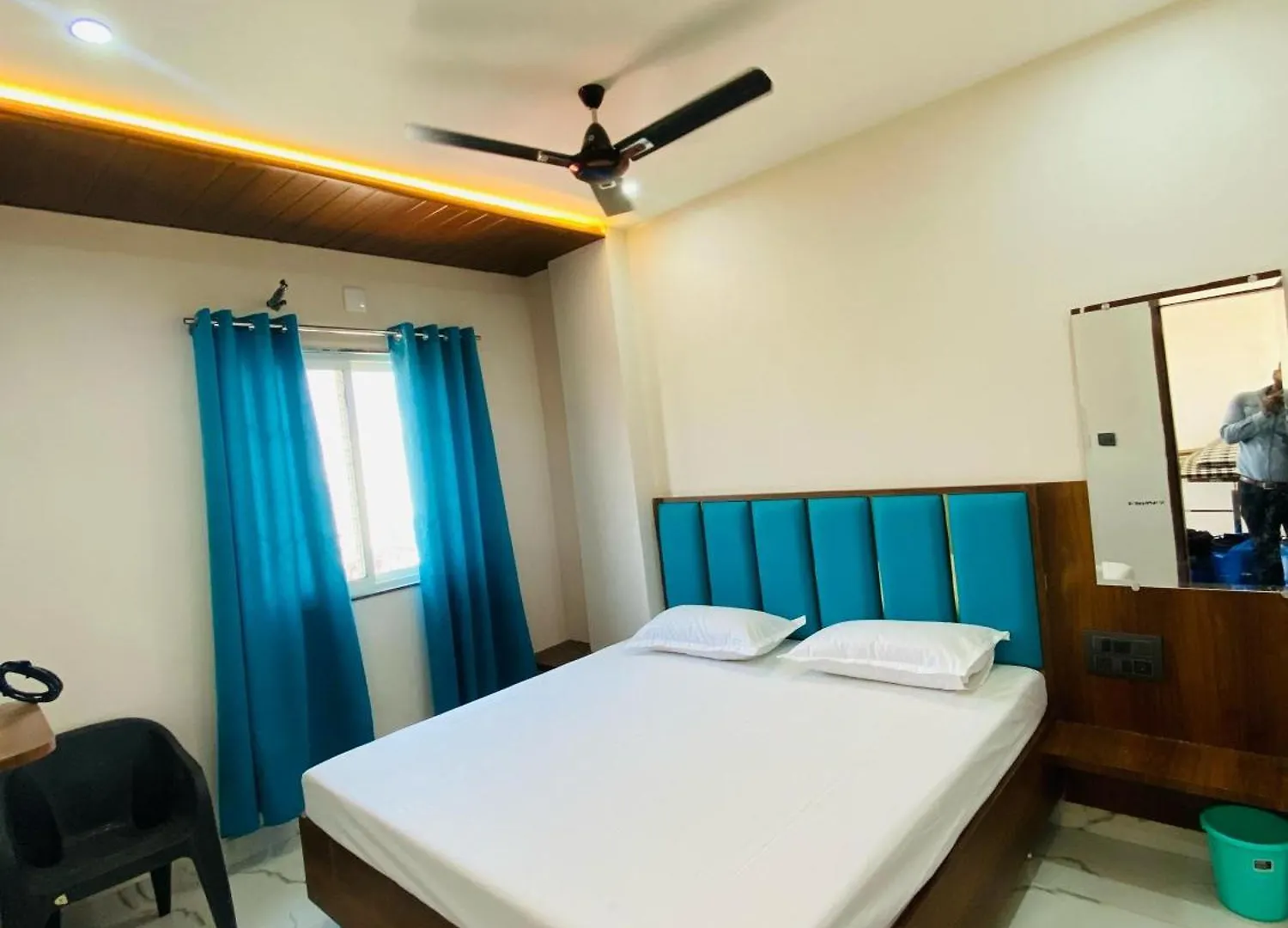 Gyanav Hotel And Restaurant Udaipur