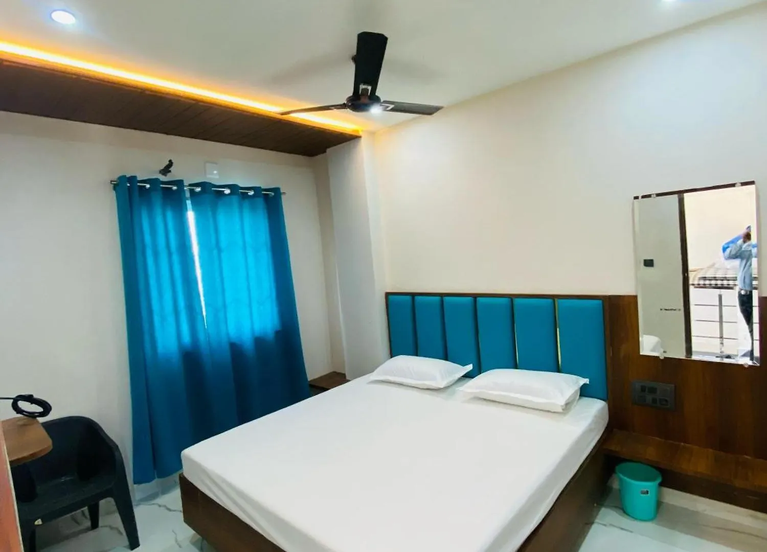 Gyanav Hotel And Restaurant Udaipur