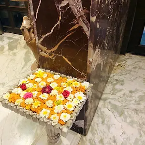 Hotel Meenakshi - Family Preffered